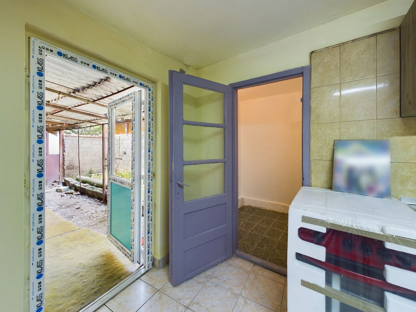 Casă cu 3 camere în Bujac - Poză 16