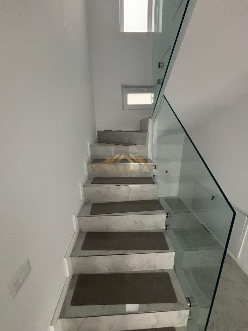 Locuință P+E modernă, 3 băi, teren generos de 323 mp - Poză 7