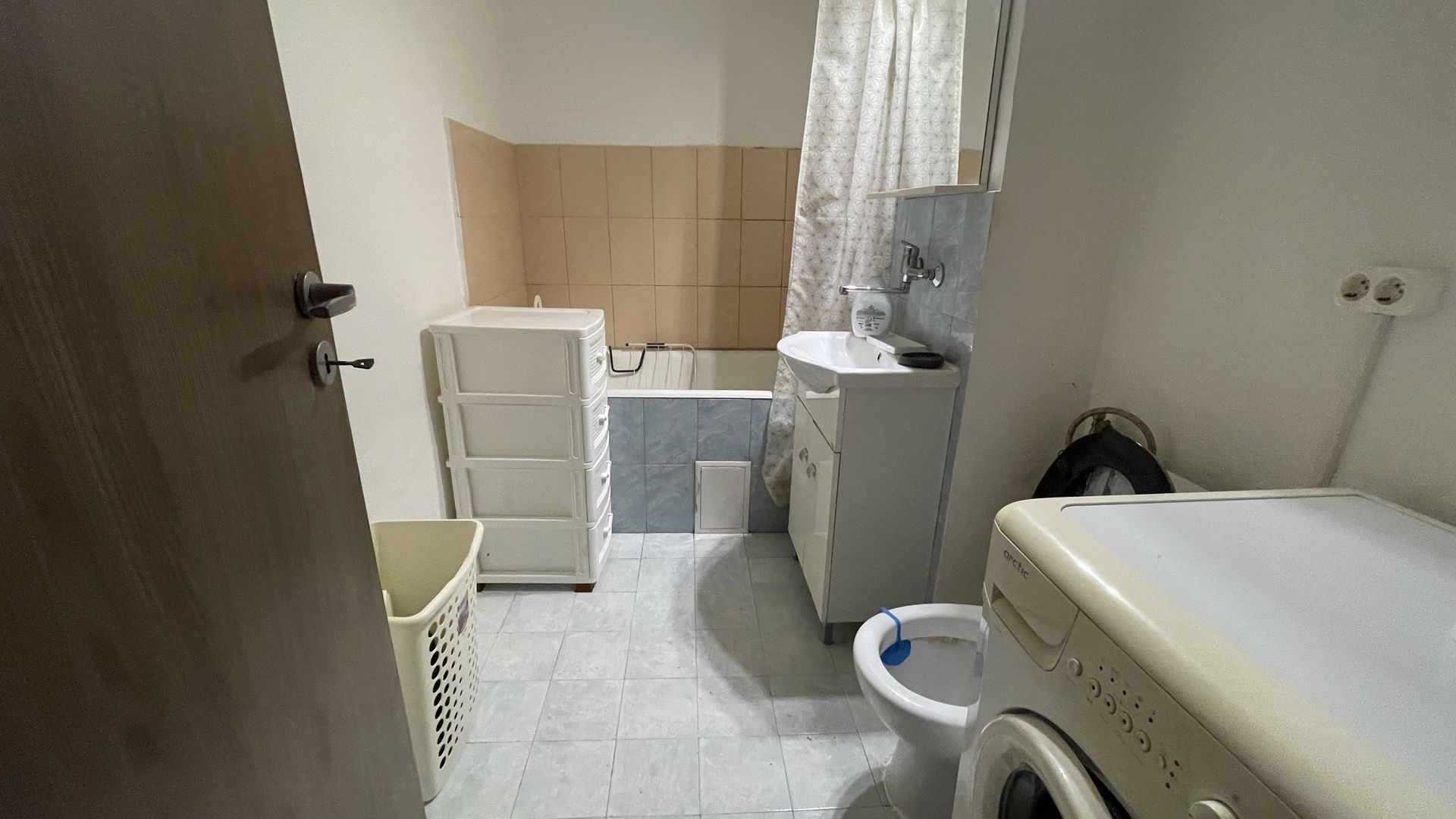 Apartament 2 camere,etajul 1,doua balcoane -zona Bucovina - Poză 11