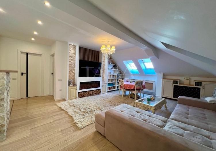 Confort și rafinament într-o locuință cochetă din Buna Ziua - Poză 2