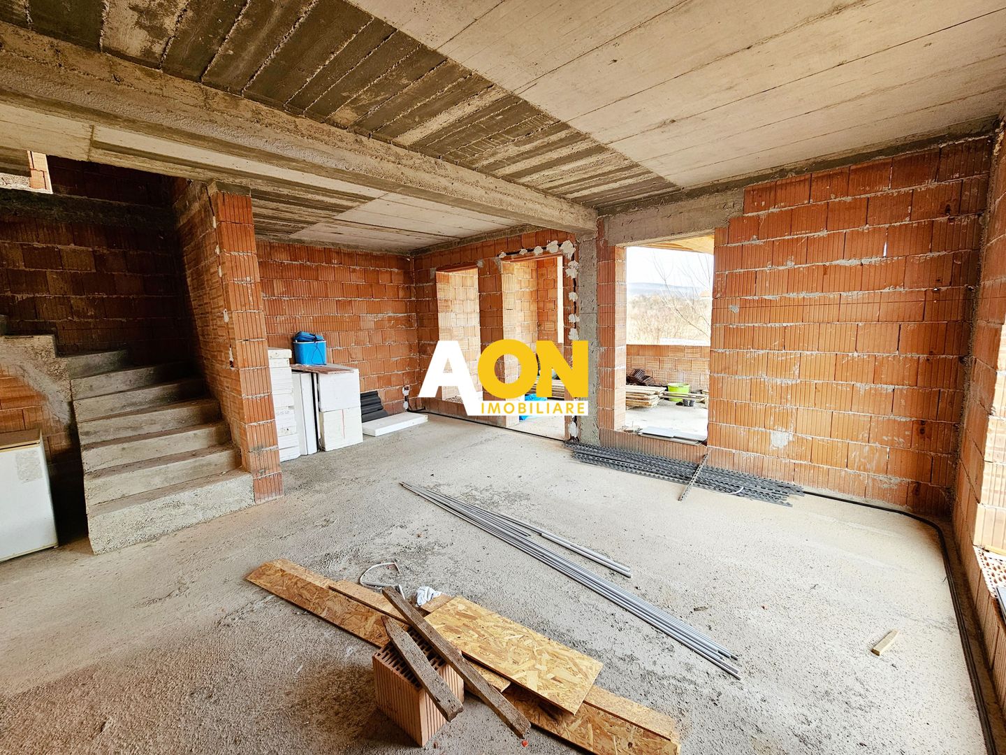 Casa la rosu, 4 camere, 3 bai, 339 mp teren, zona Valea Popii - Poză 9