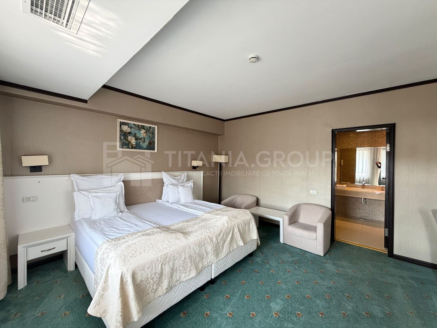 Hotel 4 stele, complet echipat, 85 camere, teren 5000 mp - Predeal - Poză 10