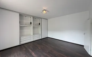 Apartament cu vedere spre Tâmpa, liniște și natură, în Centrul Istoric al Brașov - Poză 14