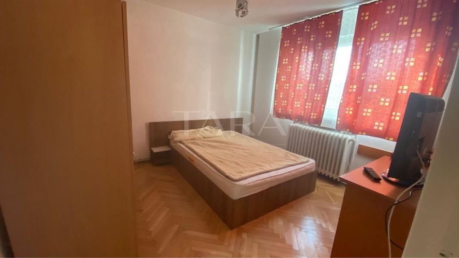 Apartament cu 2 camere, 52 mp, decomandat, renovat. - Poză 6