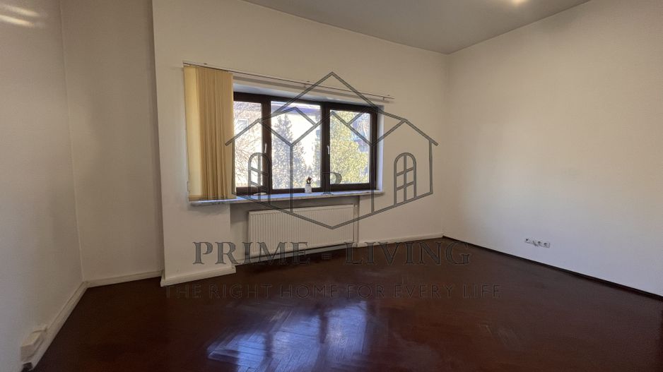 VILA INTERBELICĂ LA INCHIRIERE IN ZONA 1 MAI - Poză 13