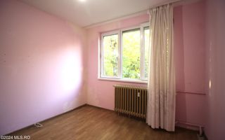 Piata Resita, decomandat, etaj 4/4, liber! - Poză 7