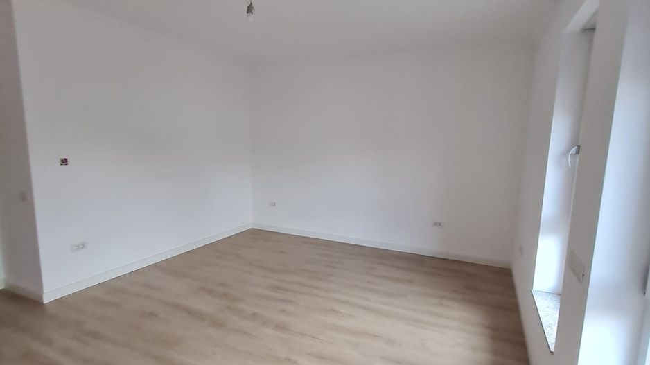 Proiect deosebit la 5 minute de Iulius Town - Poză 19