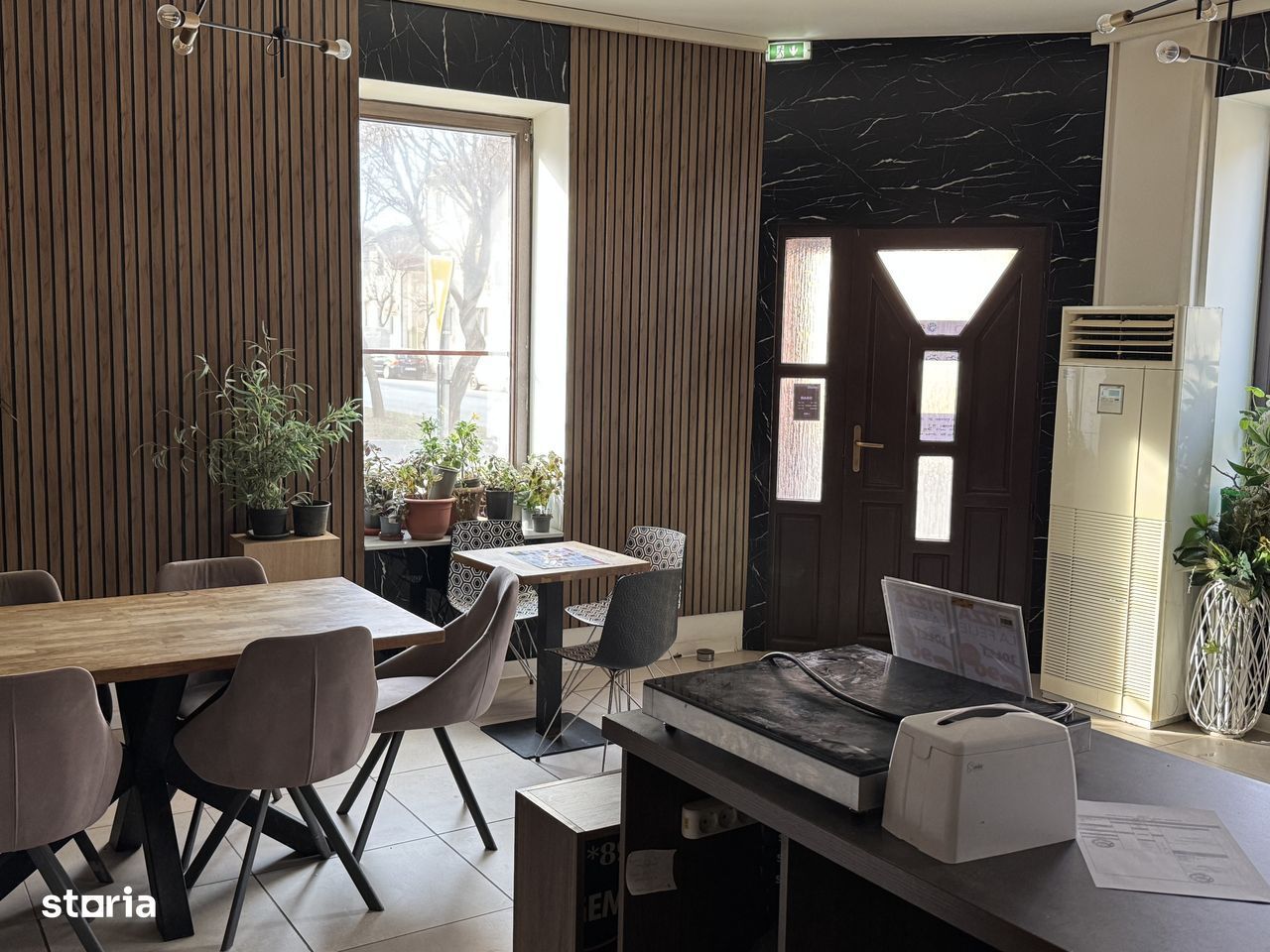 Spațiu comercial, Central, Martirilor Deportați colț Iului Maniu - Poză 13