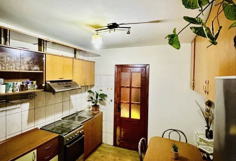 Aradului | 2 Camere | Decomandat | Centrala Proprie - Poză 5