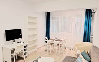 Studio de vanzare - Poză 2