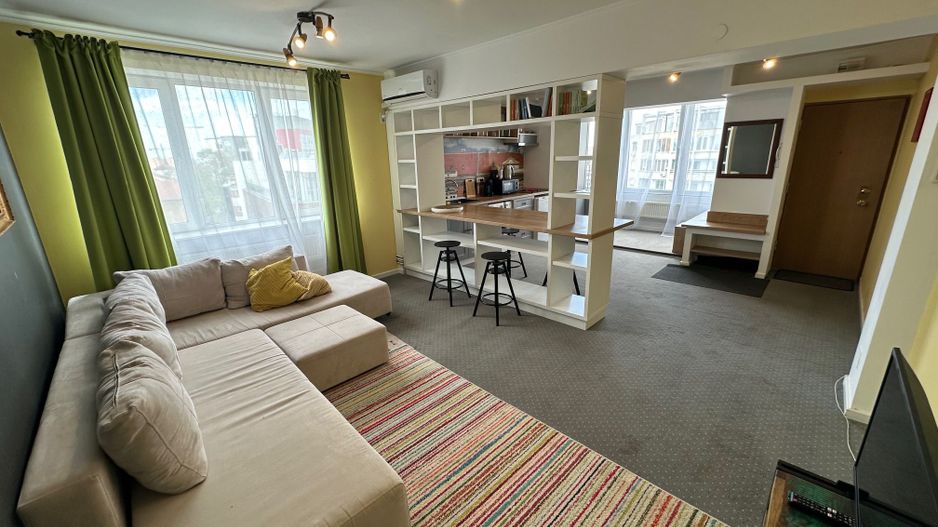 Apartment ultracentral cu 2 camere - Poză 3