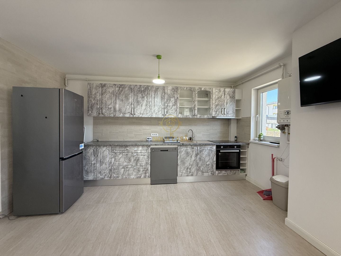 De inchiriat Apartament Bloc Nou/2 Camere/Balcon/Parcare - Poză 7