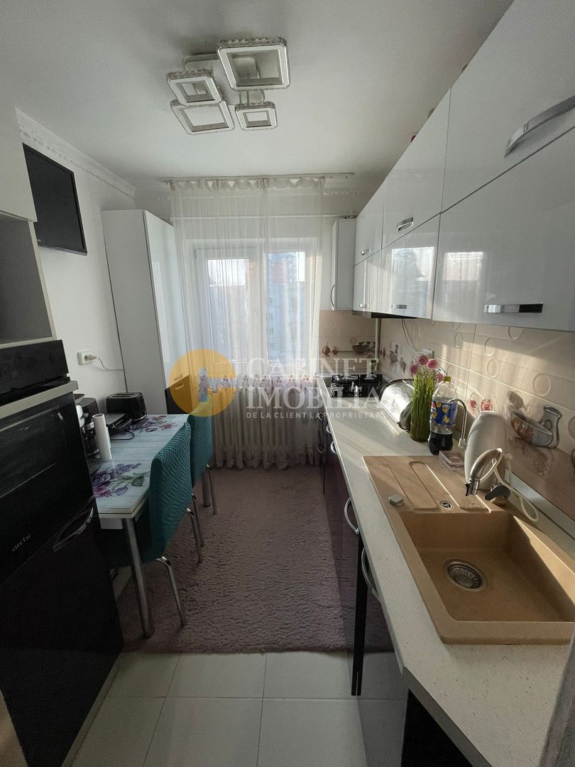 FARA RISC - PODU ROS - LICEUL EMIL RACOVITA - 3 CAMERE - RENOVAT - Poză 10