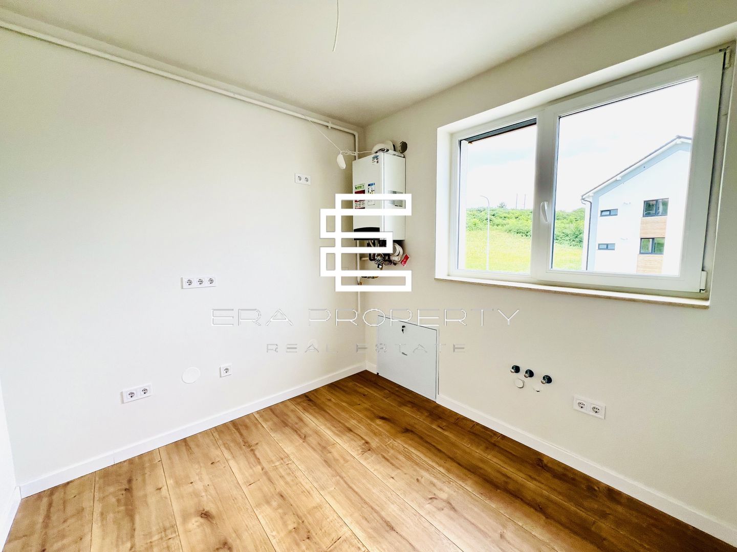 Apartament  54 mp/ ETAJ 1/zona Aeroport /Sibiu - Poză 3