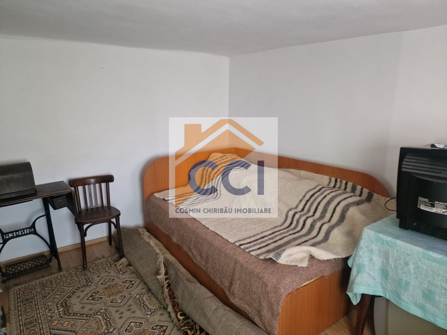 Casa in mediu rural cu teren - Poză 7