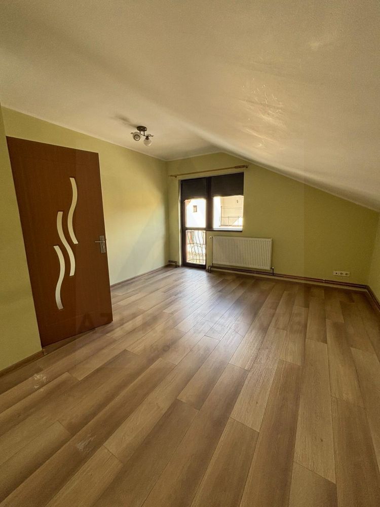 Casa 3 dormitoare curte de 300 mp utili garaj deschis Calea Surii Mici - Poză 5