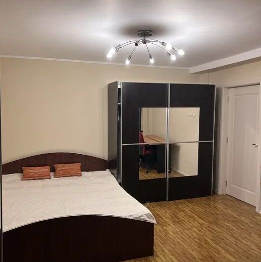 GARS. LUJERULUI, BLOC NOU, BUCATARIE INCHISA, METROU 7 MINUTE, PARCARE - Poză 1