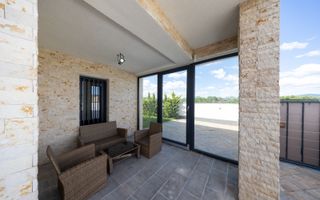 Sanpetru ,Subcetate-Casa 4 camere,3 bai+480 mp teren - Poză 15