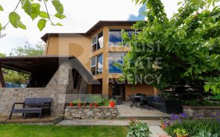 Vânzare, casă, 3 nivele, 6 camere, Mileștii Mici - Poză 1