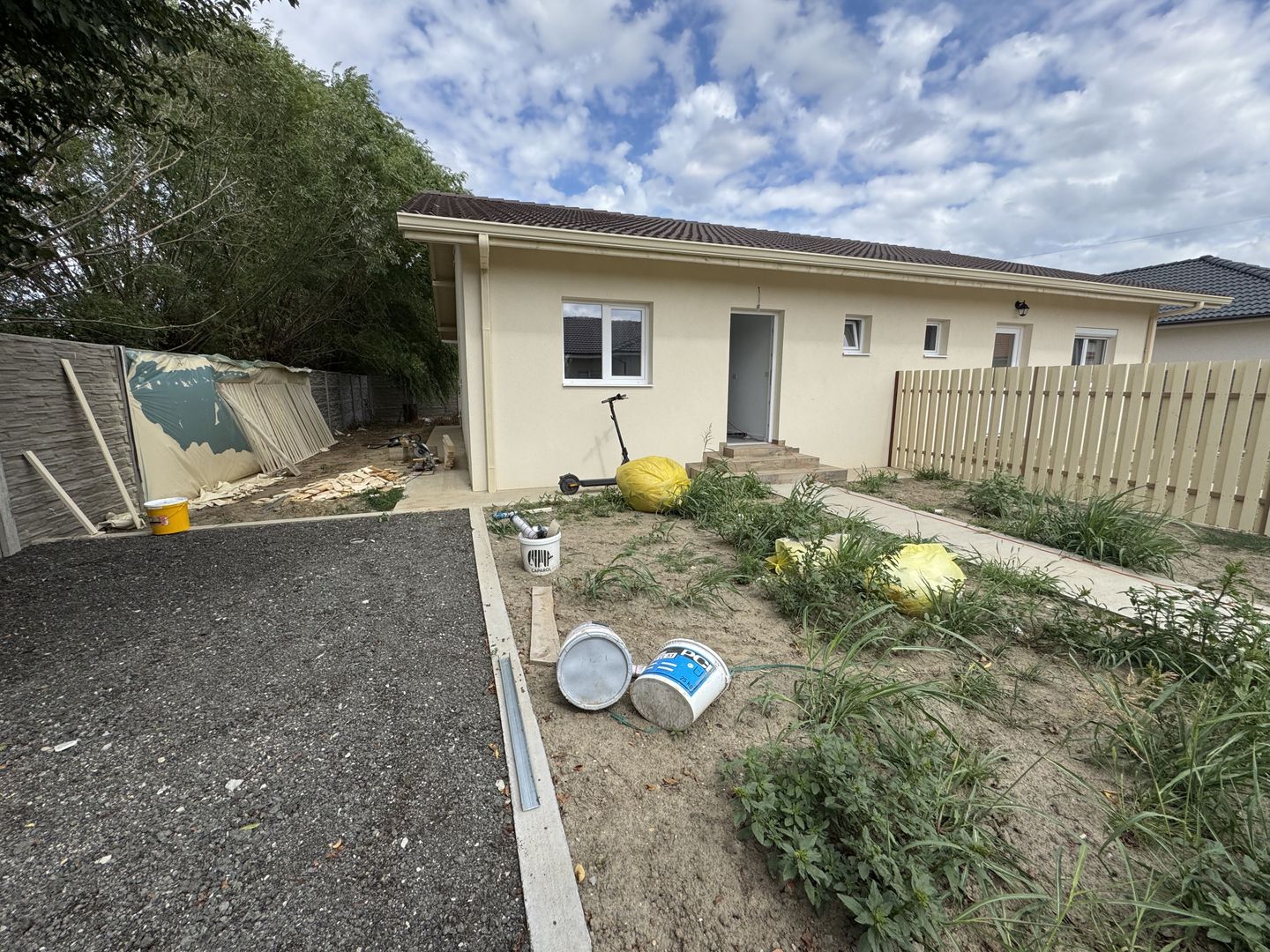 Sanmihaiu Roman, Duplex pe Parter, 3 camere,2 bai,terasa spatioasa - Poză 2