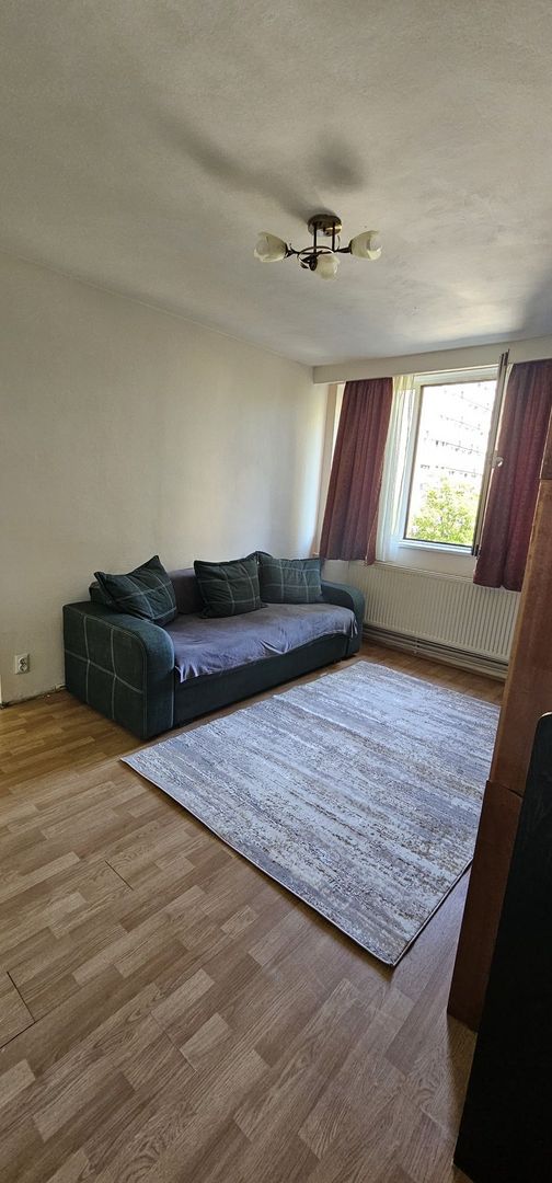 Apartament 3 Camere de Vanzare - Drumul Taberei, lângă Plaza România - Poză 1