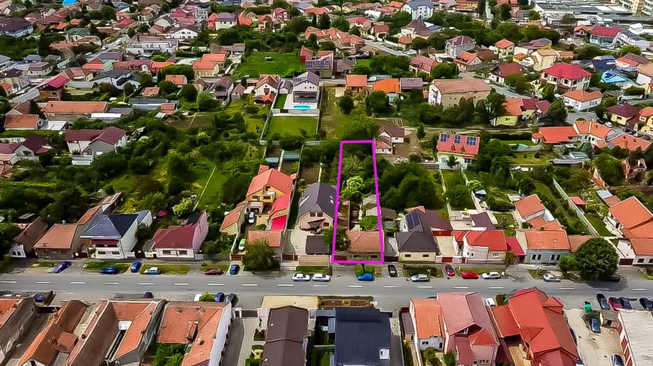 REZERVAT! Proprietate cu potențial major, Parneava, str. Oituz - Poză 4