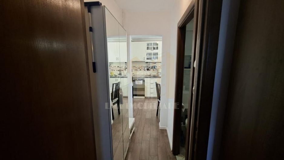 Apartament 3 camere semidecomandat Apolo Brasov - Poză 2
