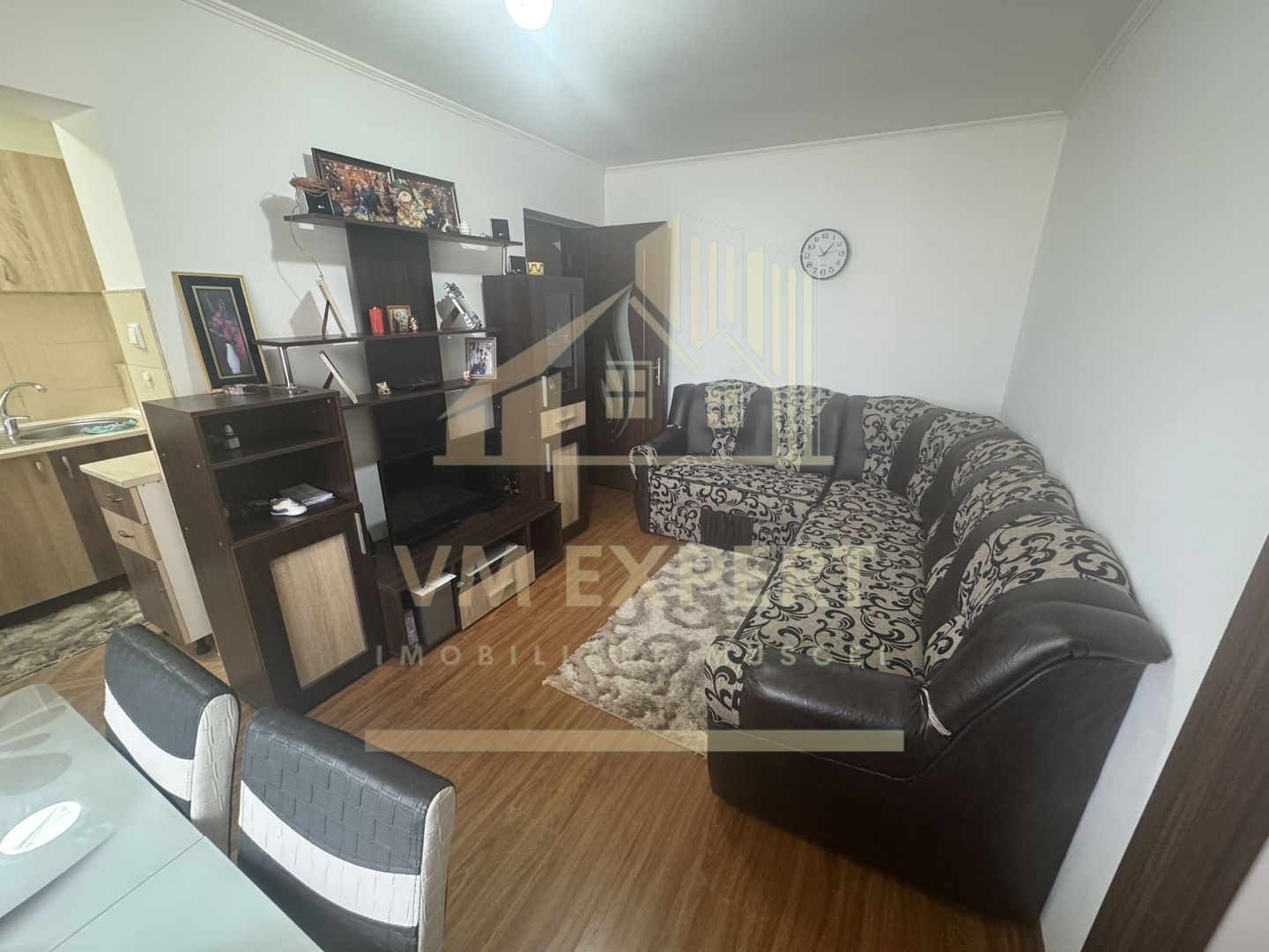 APARTAMENT 3 CAMERE ETAJ 4 VISOI - Poză 15