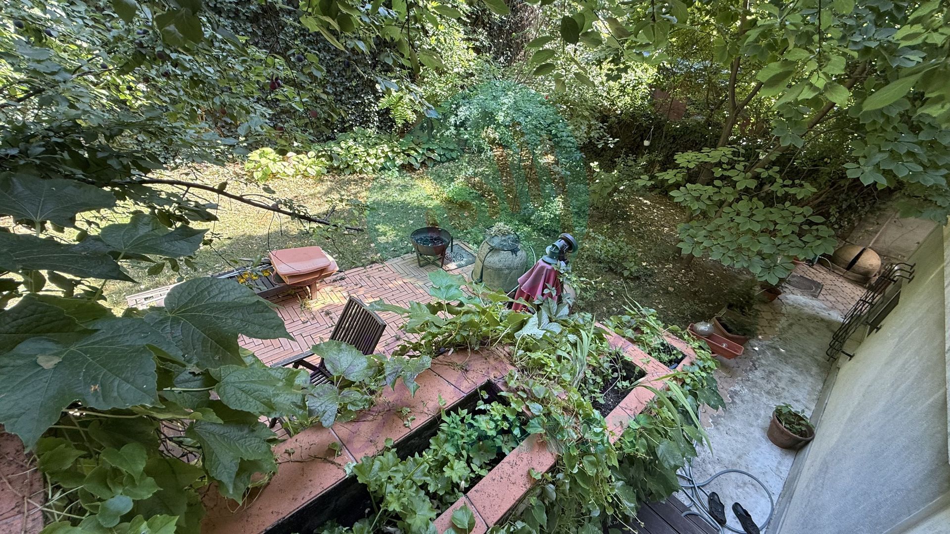 Apartament interbelic cu grădină și garaj - Poză 3