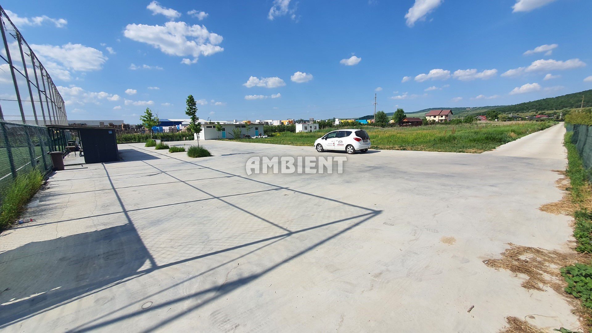 INVESTIȚIE!! Teren intravilan 13.000 mp, zona LA LIVADĂ; - Poză 3