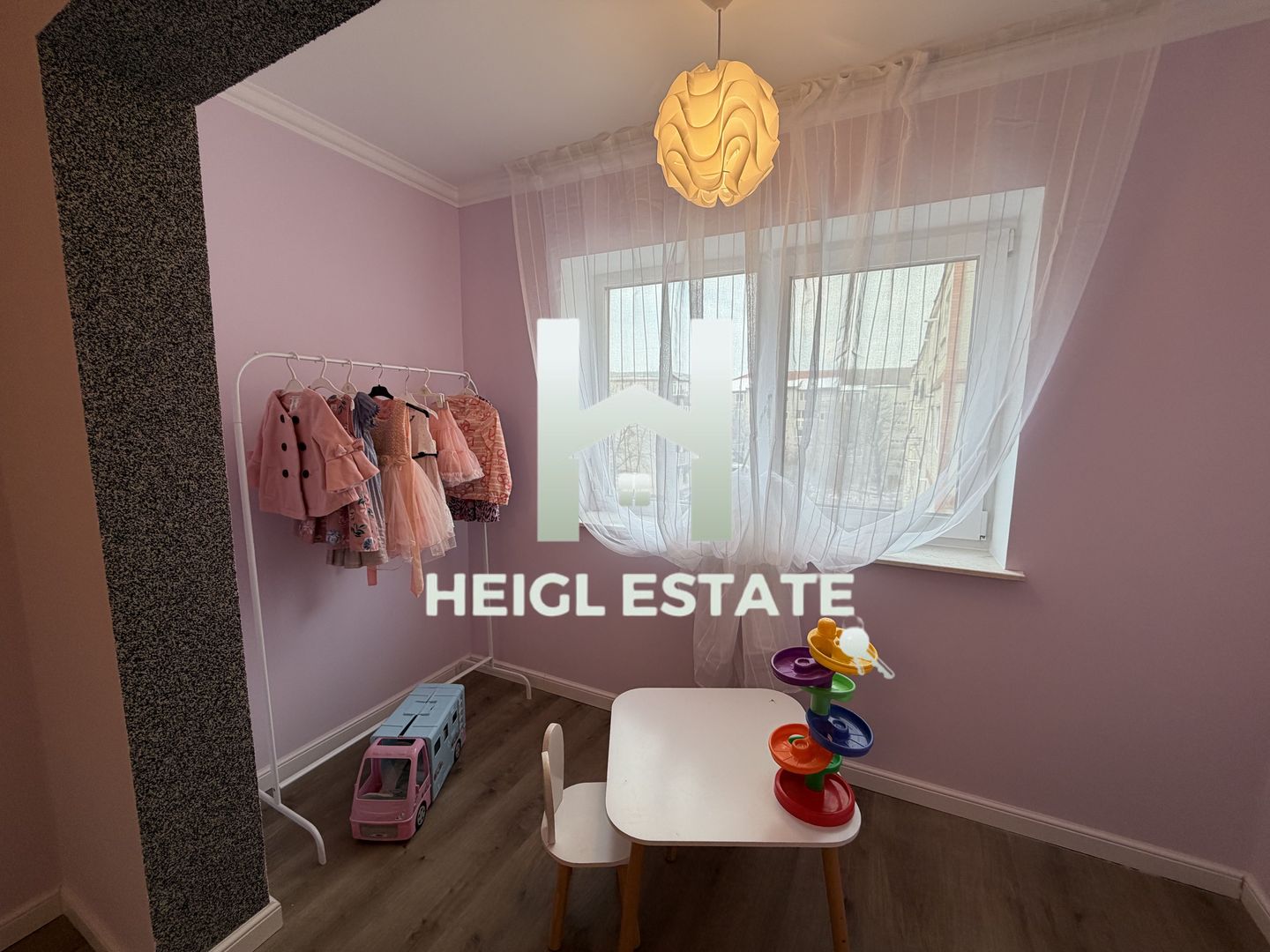 Apartament decomandat cu 3 camere si 2 bai in zona Soarelui - Poză 11