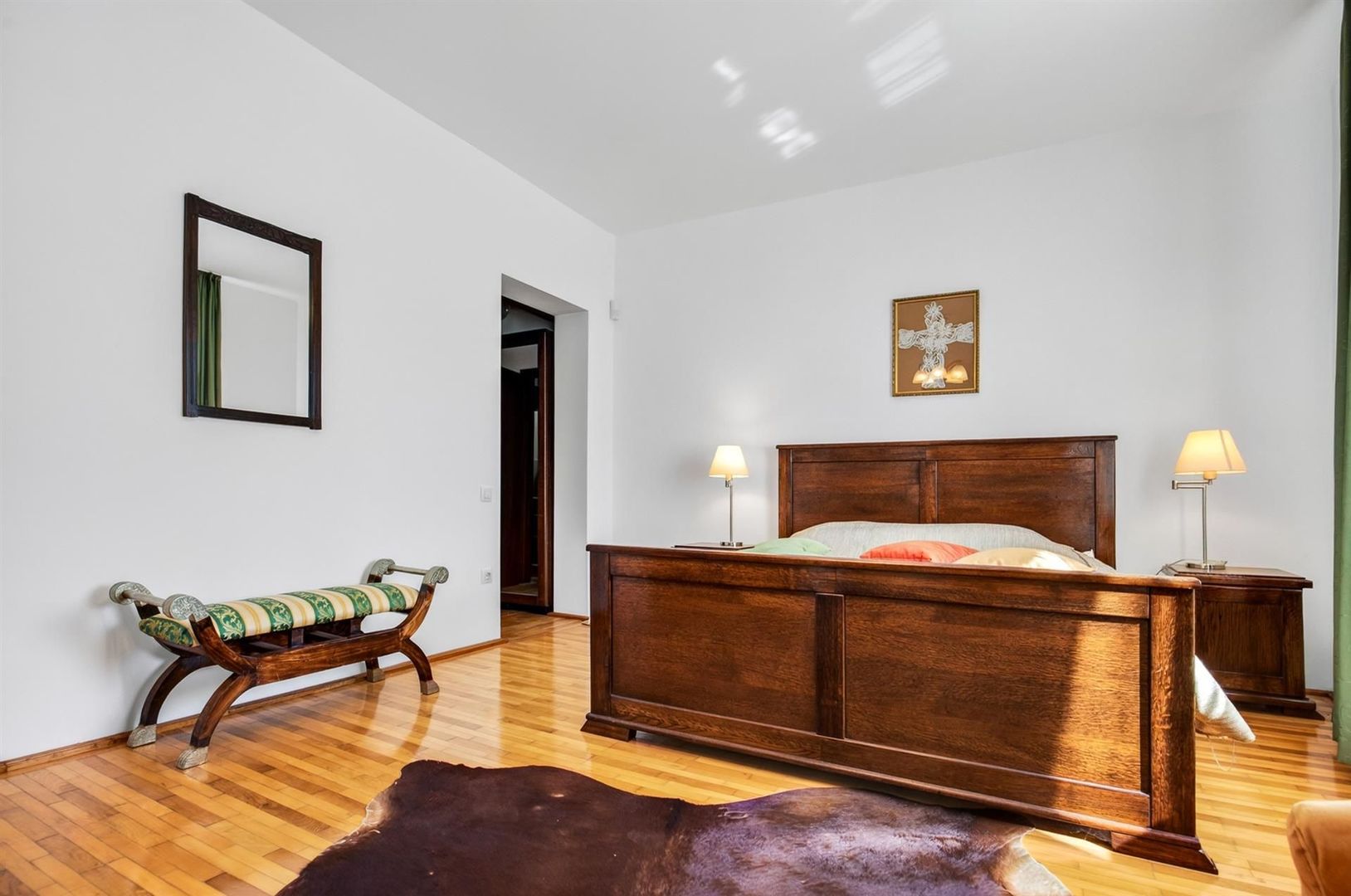 Casa pe 3 niveluri | Terasa cu priveliste | 3 parcari | Pozitie centrala - Poză 24
