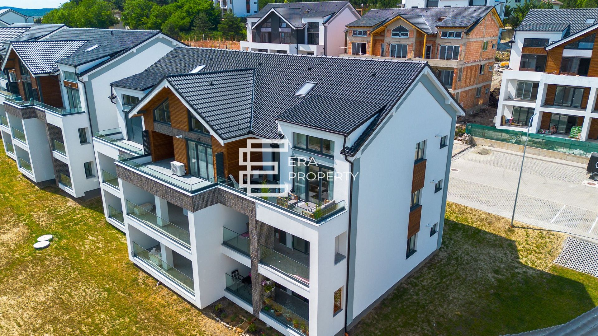 Apartament 2 camere - etaj 1- terasa 18 mp - zona Aeroport Sibiu - Poză 22