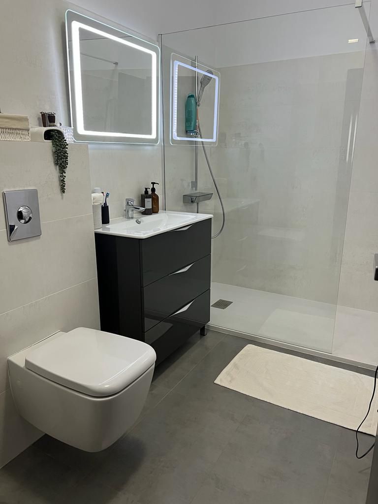 Apartament spatios 3 camere Vedere Lac - Poză 6