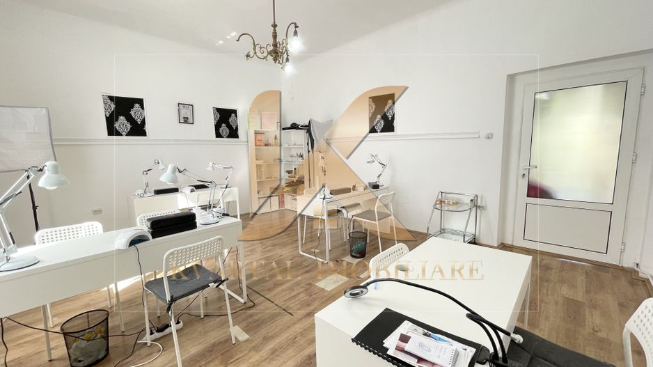 Apartament cu o camera generoasă, parcare, Zona Ultracentrală! - Poză 3