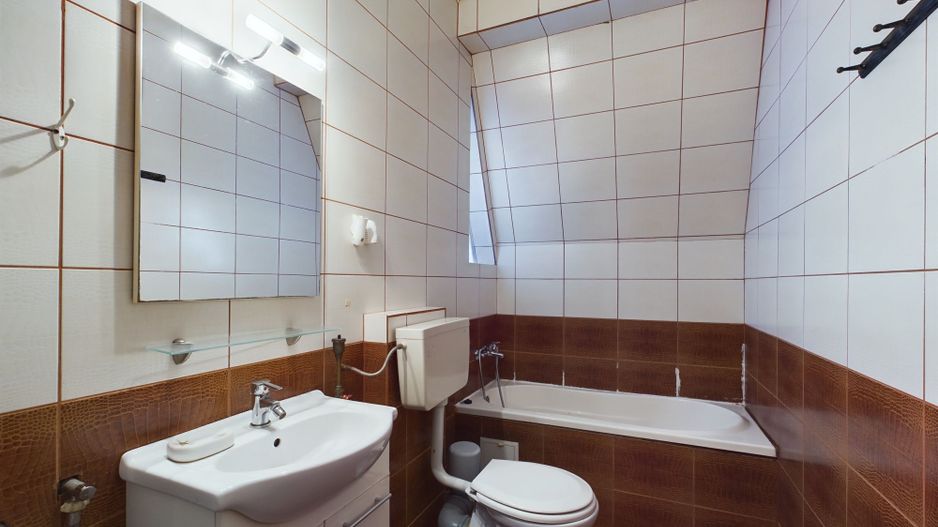 Apartament trei camere Aradului - Poză 10