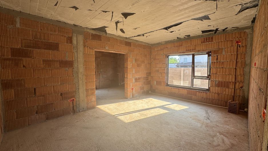 Sanmihaiu Roman,1/2 Duplex , Parter, 3 camere,o baie ,Terasa Acoperita - Poză 6