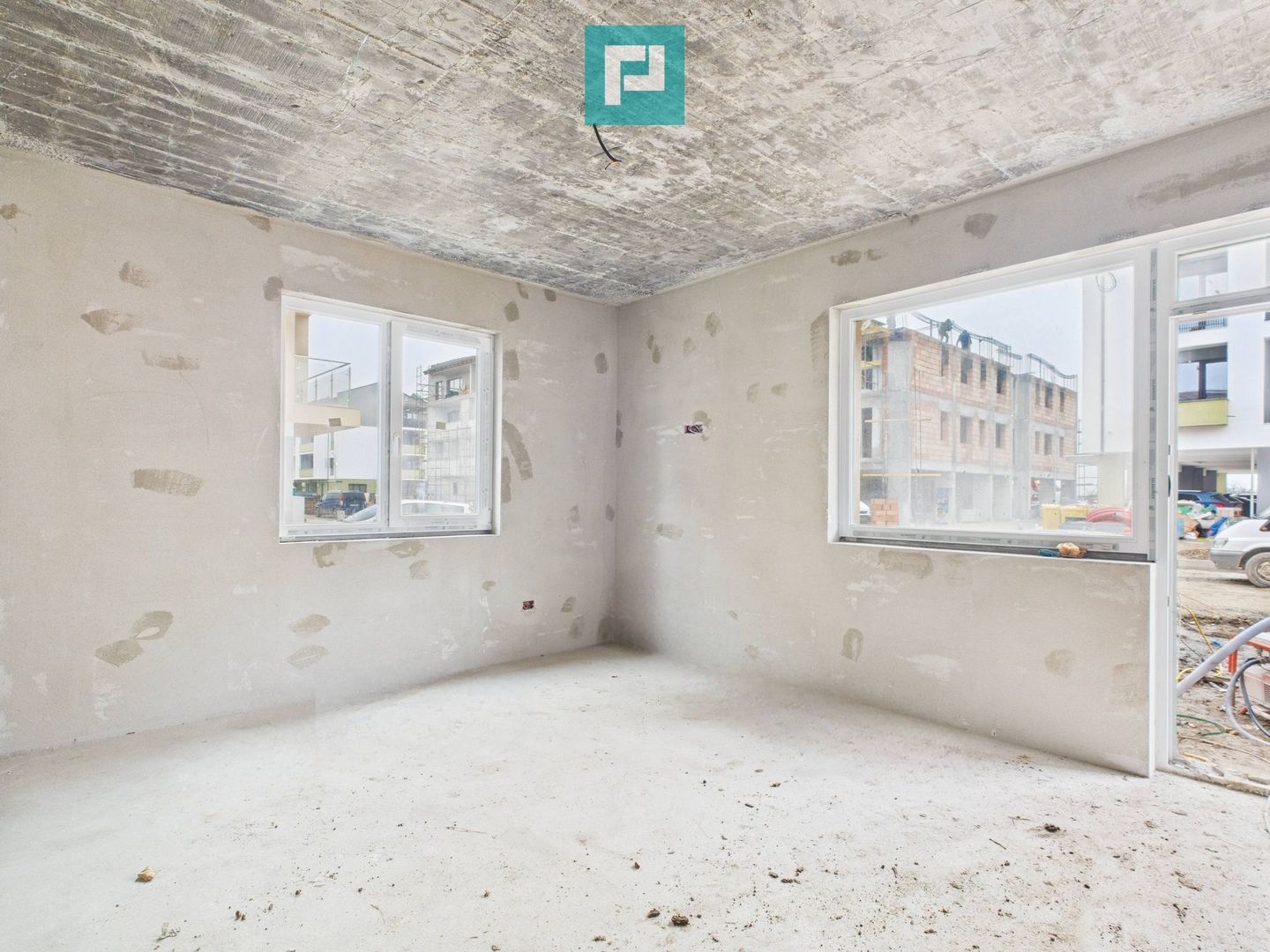 Apartament 3 camere cu curte proprie în Giroc - Poză 3