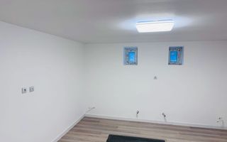Casă renovată cu teren generos, la intrare în Ciurila. - Poză 5