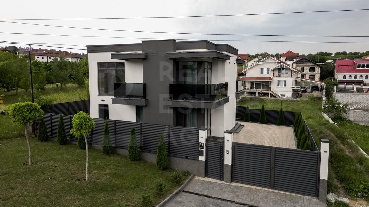 Vânzare, casă, 3 nivele, 4 camere, șos. Chisinaului 38, Cricova - Poză 1