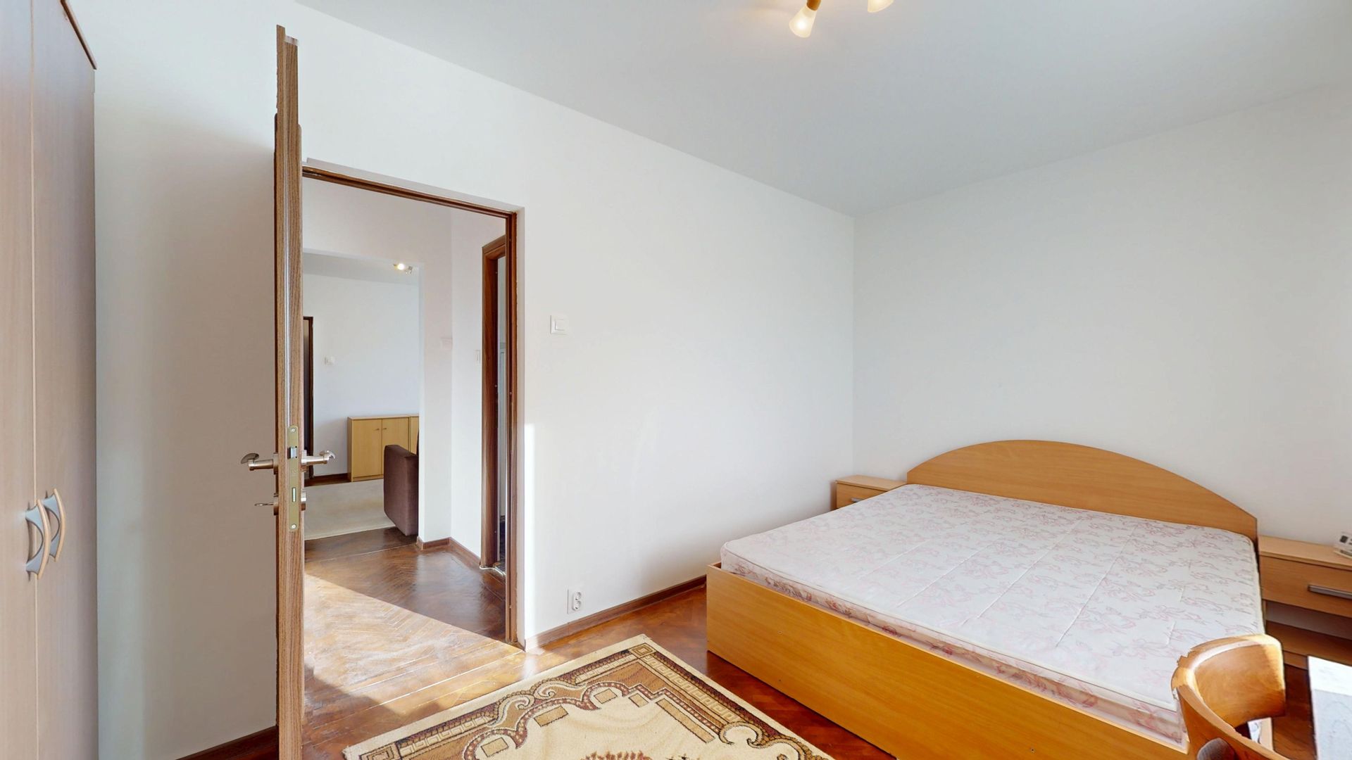 De vanzare-2 camere ideal investitie/locuit, mobilat, Str. Soarelui - Poză 10