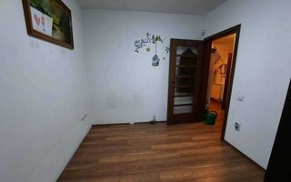 Duplex de 5 camere modern, curte 250mp, Pet Friendly, zona Cetatii - Poză 8