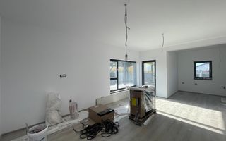 Duplex modern despartit prin baie - Mosnita Noua - Poză 3