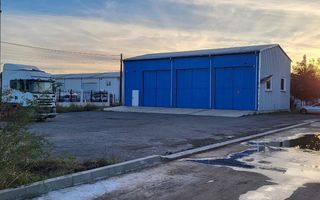 Hala zona Metro - Poză 1