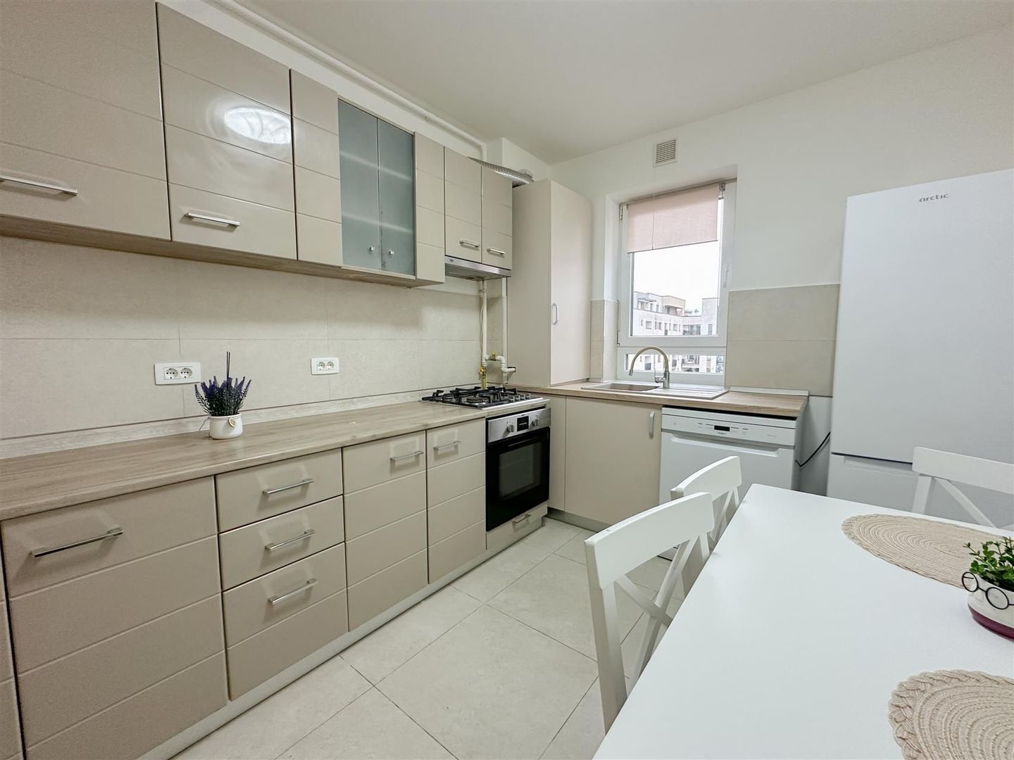 Apartament 2 camere | Kasper | Boxa si Parcare | - Poză 6