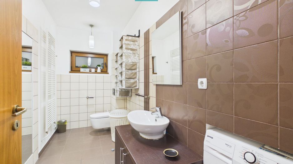 Vila moderna 5 camere Mosnita Noua - Poză 34