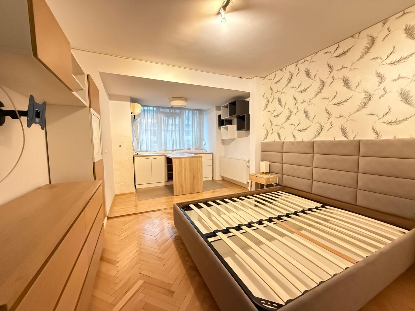 APARTAMENT 3 CAMERE | B-DUL BUREBISTA | ZONA CENTRALĂ - Poză 8