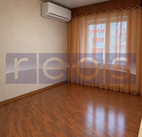 VANZARE 3 CAMERE DECOMANDAT - TIMPURI NOI - Poză 3