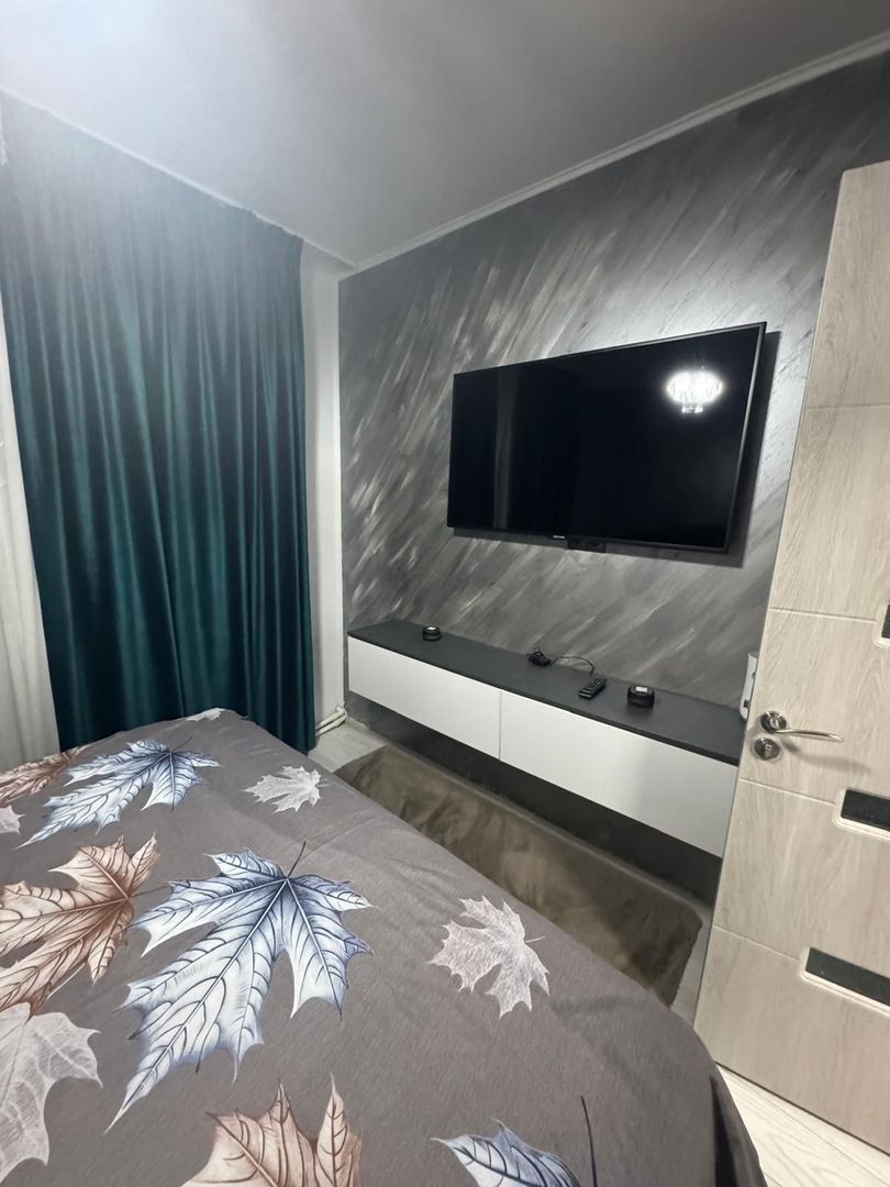 Apartament 3 camere de vânzare – Tineretului, bloc turn - Poză 8