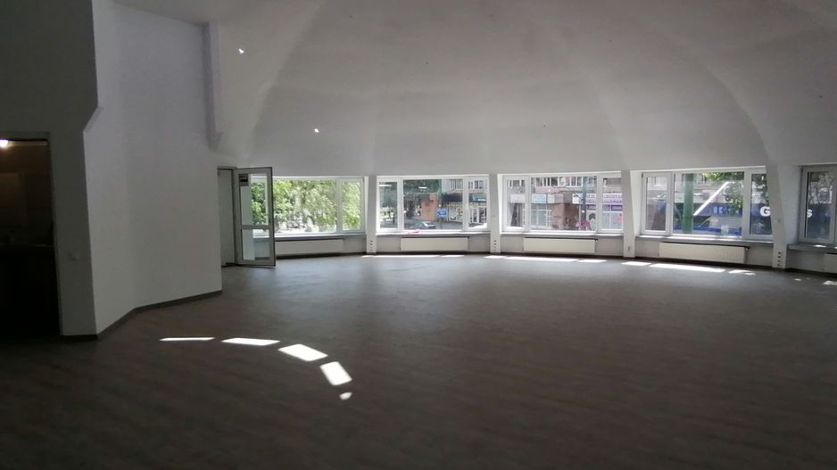 Inchirierte 200 mp - Poză 6